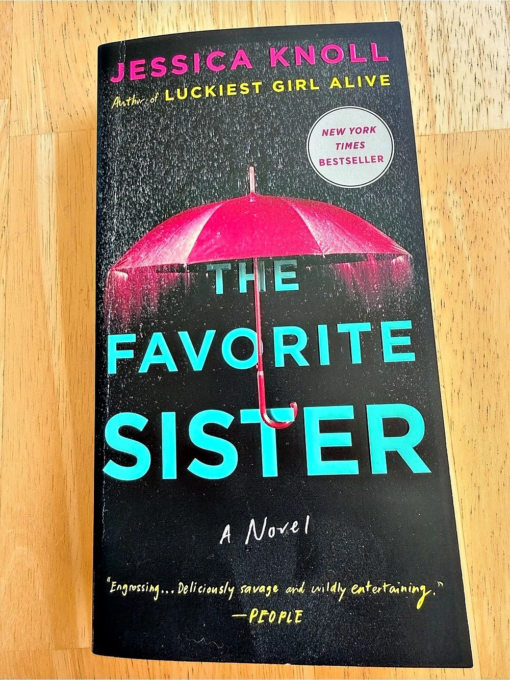 Simon & Schuster The Favorite Sister by Jessica Knoll Novel Paperback